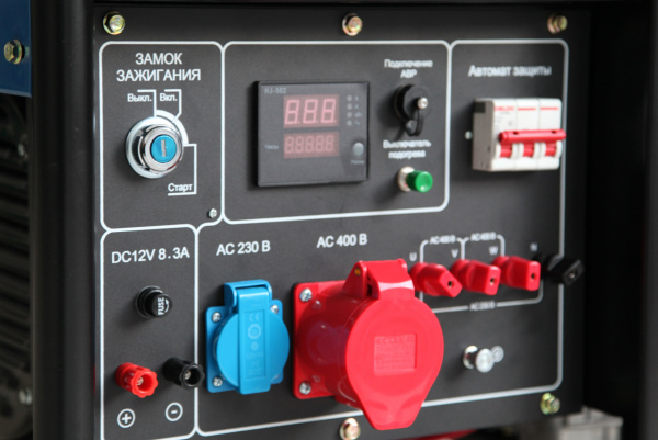Дизельный генератор TSS SDG 12000EH3A